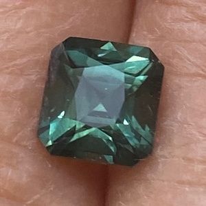 REAL Teal / Green NATURAL Sapphire - 1.09 Carats - NO HEAT - Kenya